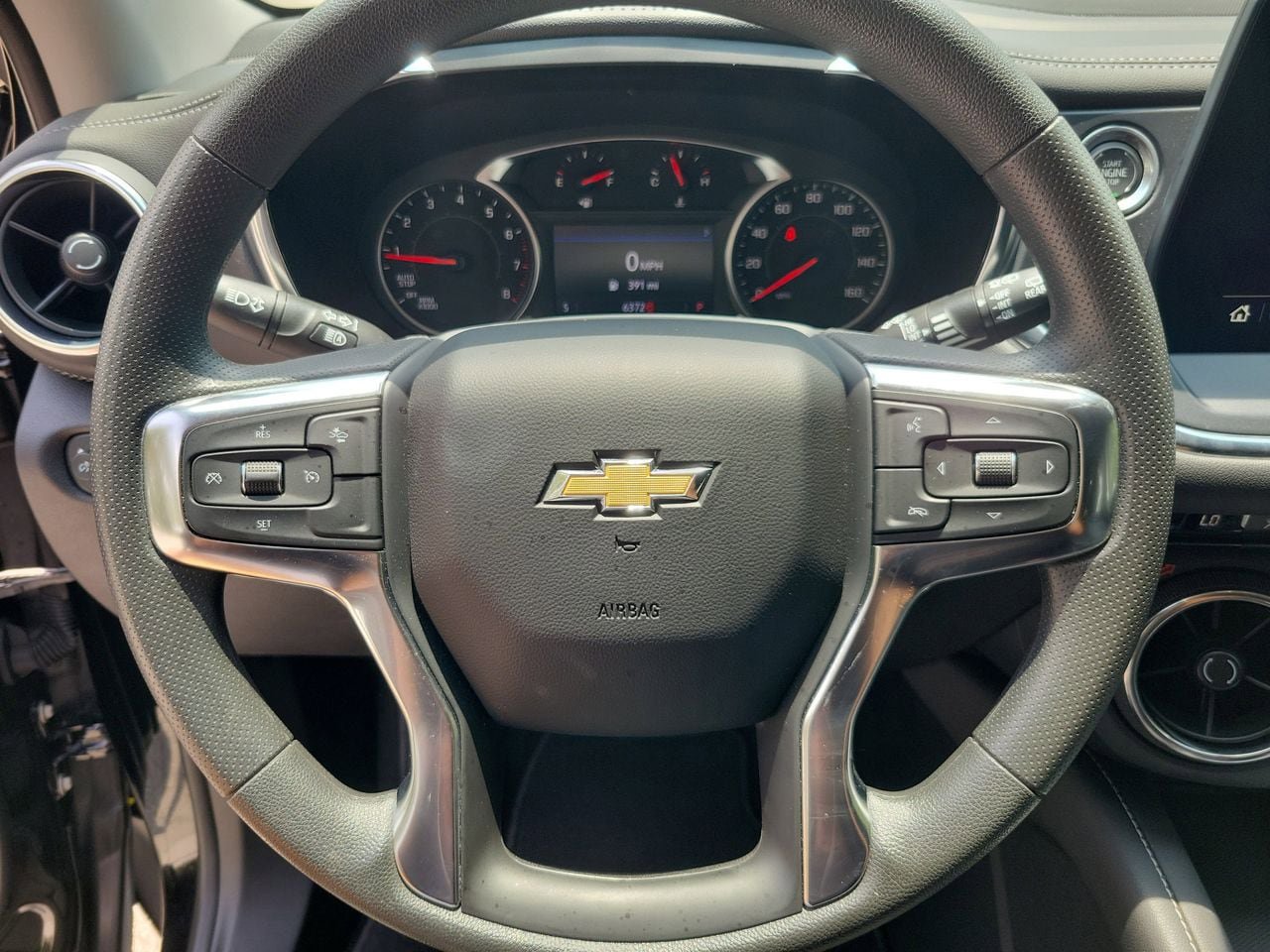 Used 2025 Chevrolet Blazer LT FWD image 17