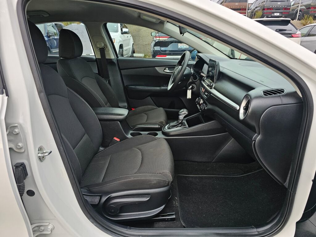 Used 2019 Kia Forte LXS image 10