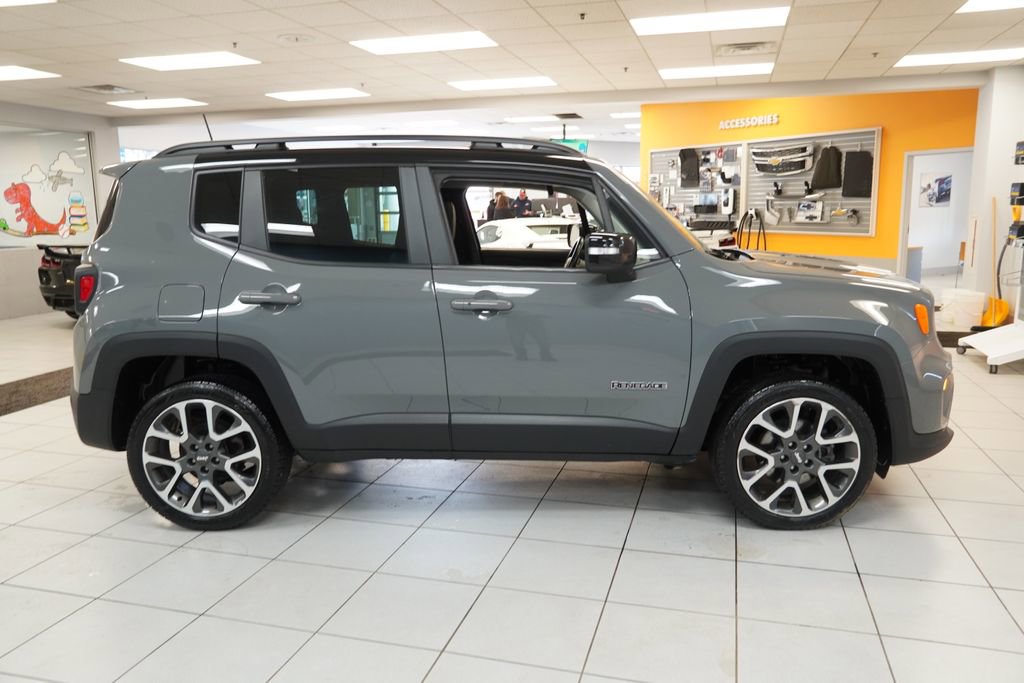 Used 2022 Jeep Renegade Limited w/ Sun, Sound & Wheels Group image 13