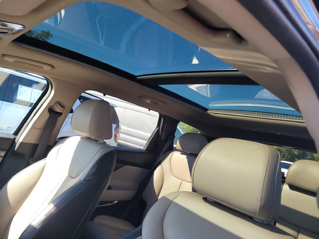 Used 2023 Hyundai Santa Fe SEL w/ Premium Package FWD image 19