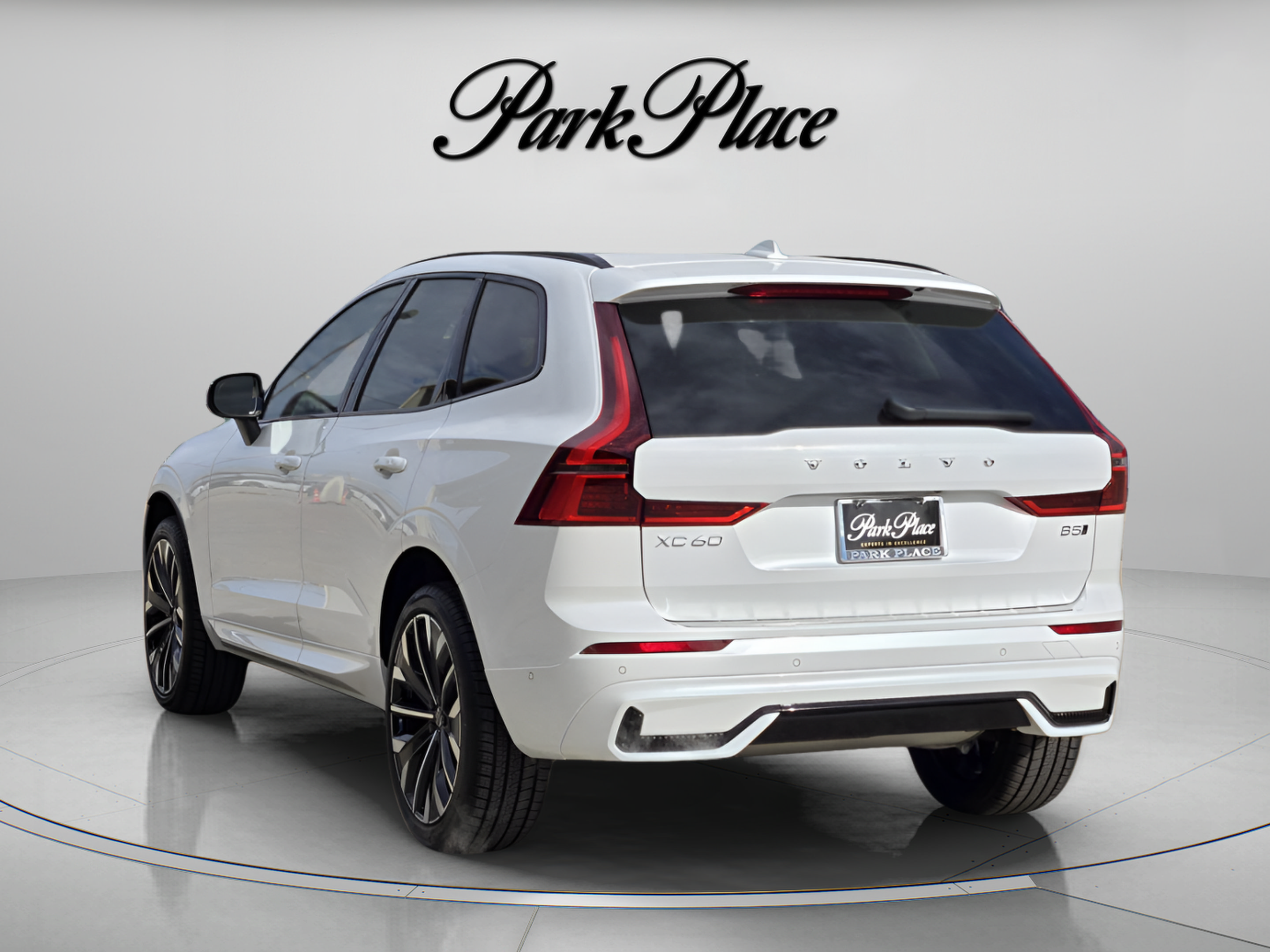 Used 2026 Volvo XC60 B5 Ultra w/ Protection Package Premier AWD/4WD image 3