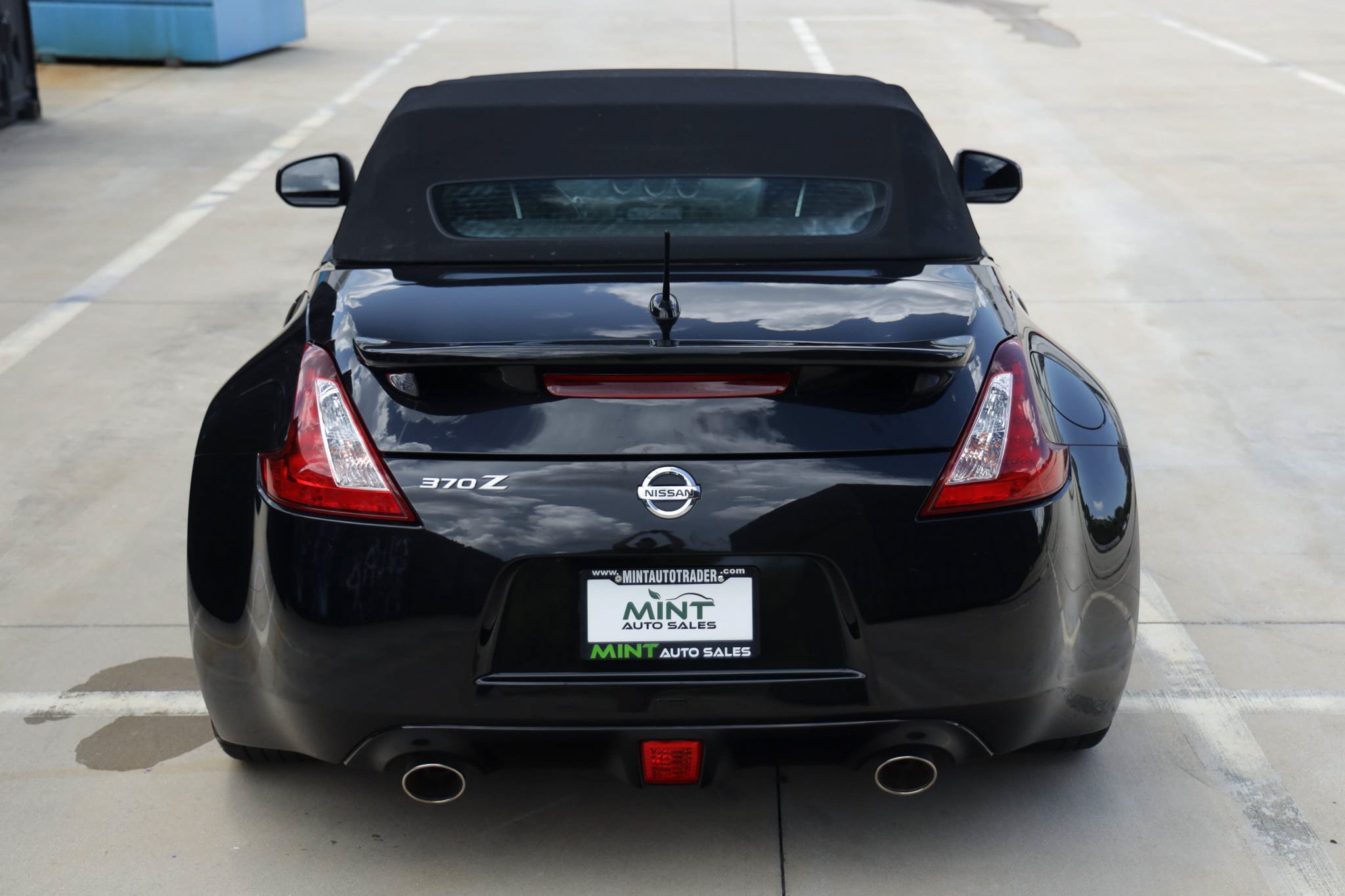 Used 2019 Nissan 370Z Touring RWD image 13