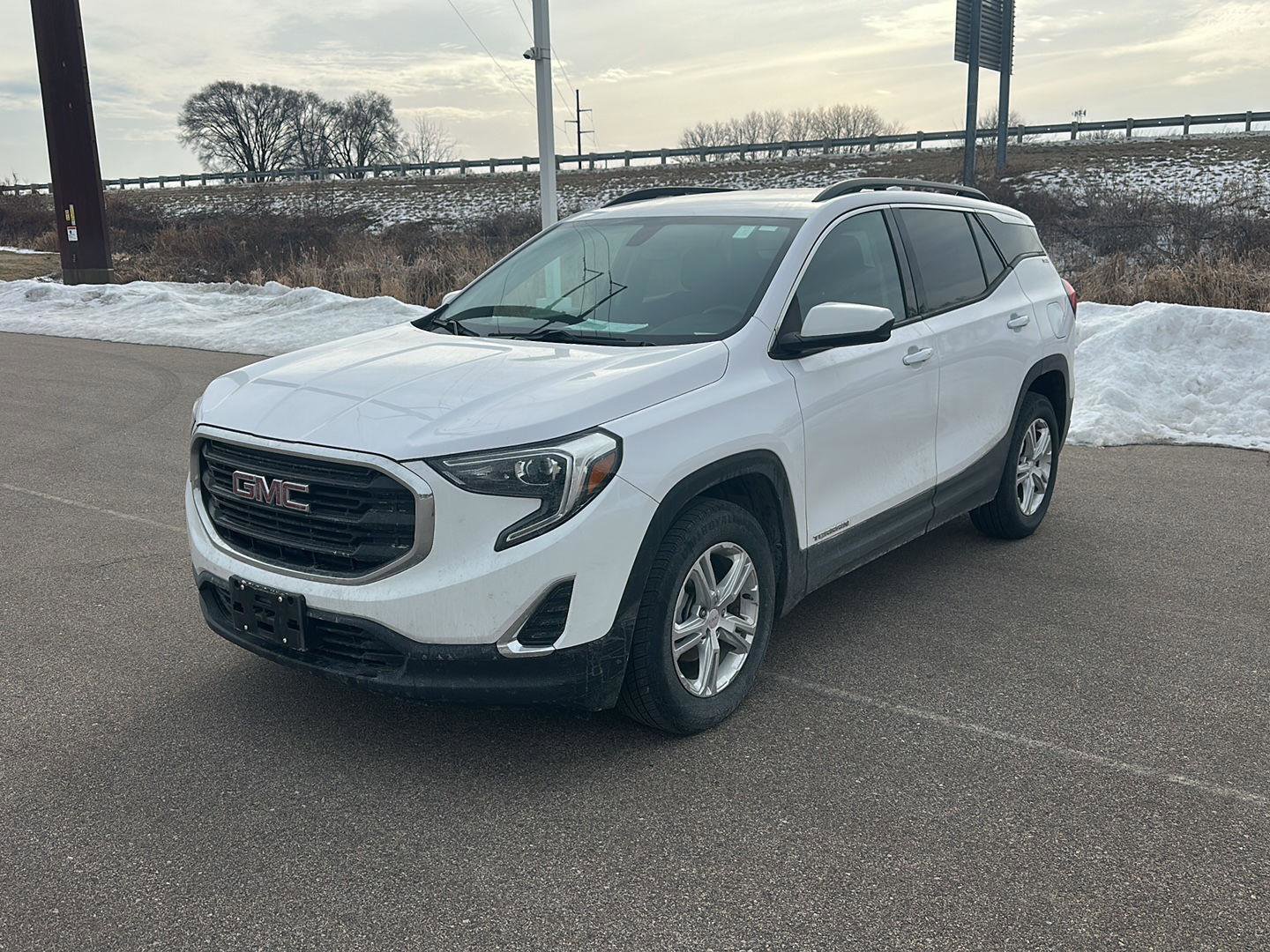 Used 2018 GMC Terrain SLE w/ Driver Convenience Package image 6