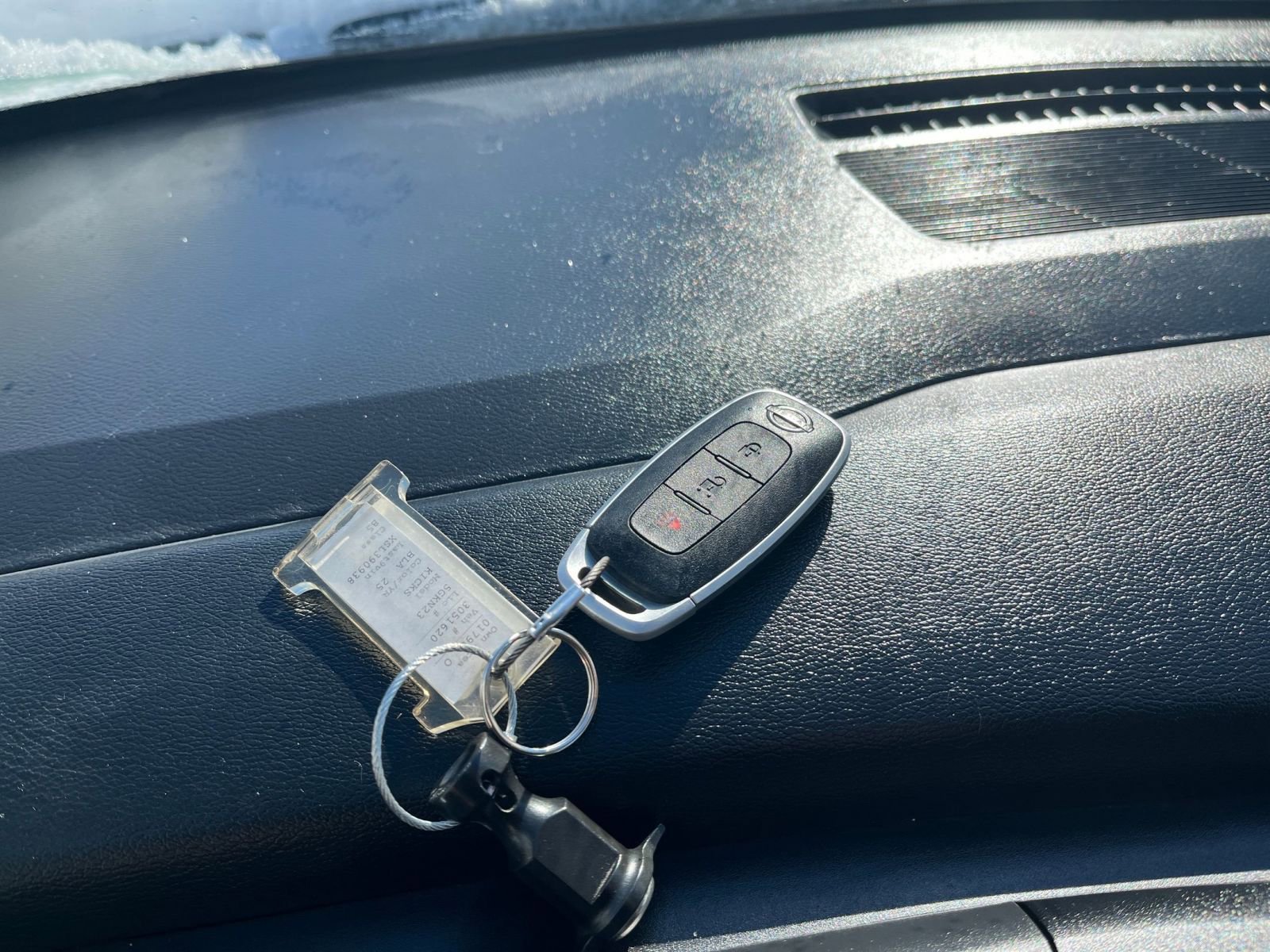 Used 2025 Nissan Kicks SV image 21