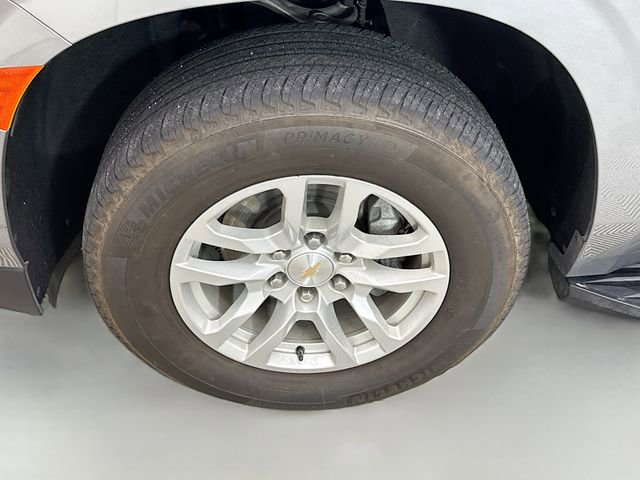 Used 2023 Chevrolet Tahoe LT w/ Luxury Package image 35