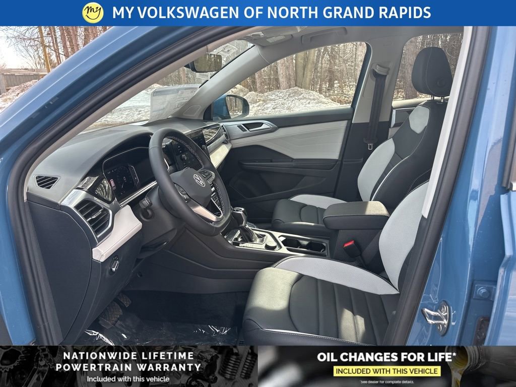 New 2026 Volkswagen Taos SEL image 10