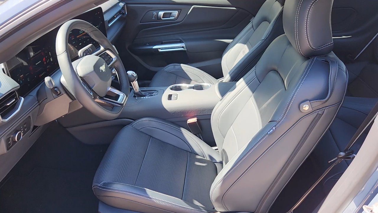 New 2025 Ford Mustang Premium image 18
