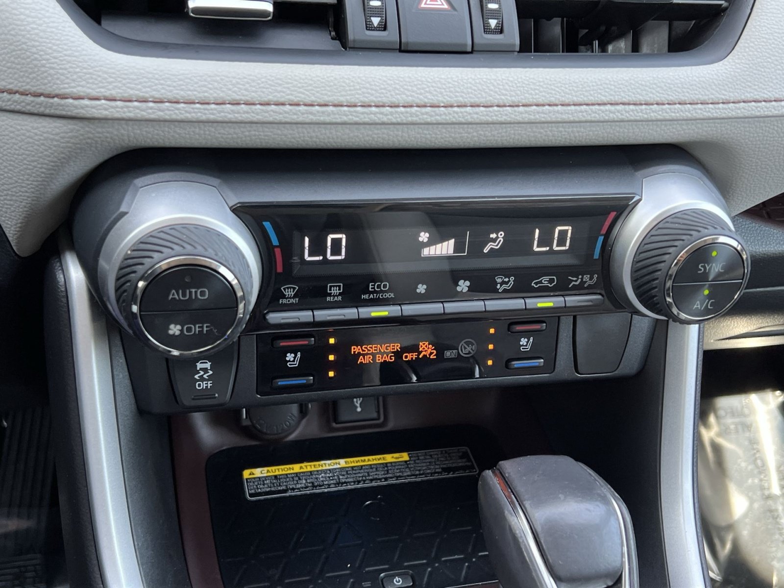Used 2020 Toyota RAV4 Limited AWD/4WD image 38