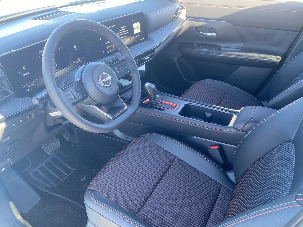 New 2026 Nissan Kicks SR w/ SR Premium Package FWD image 19