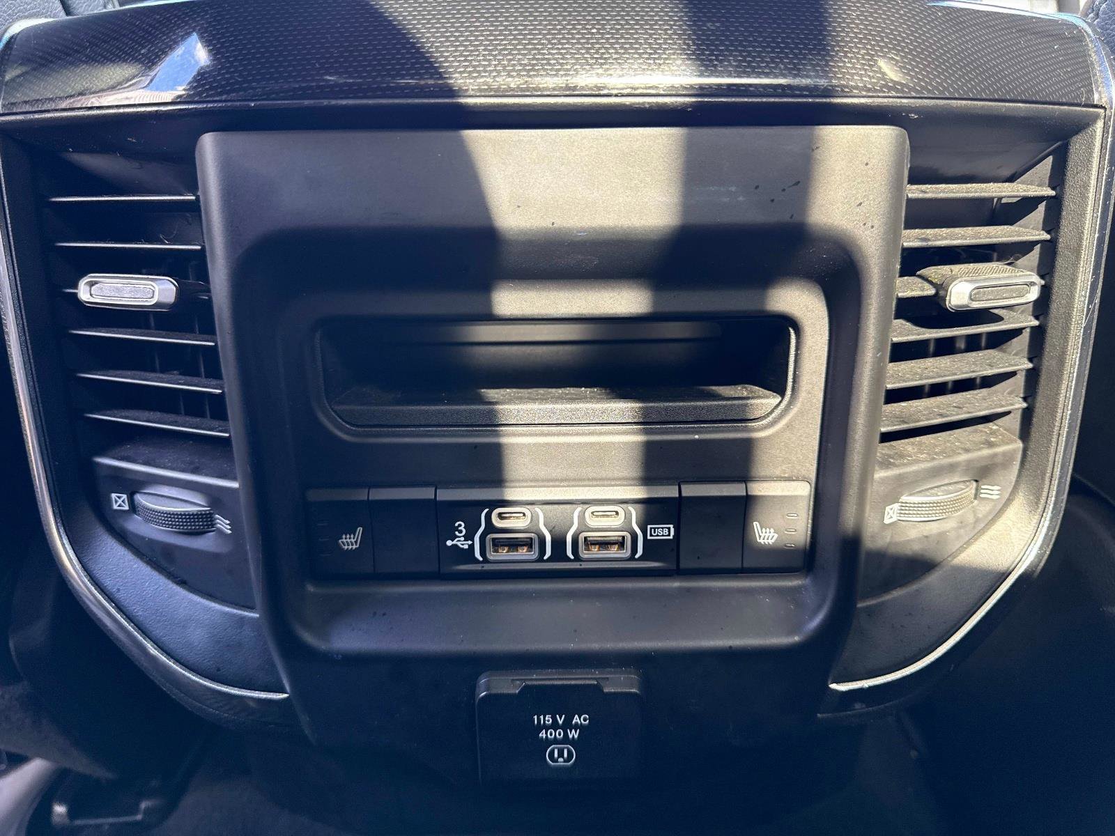 Used 2019 RAM 1500 Laramie image 17
