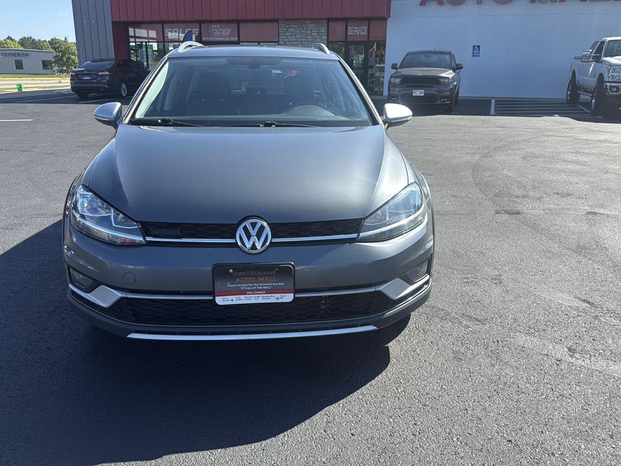 Used 2018 Volkswagen Golf Alltrack S AWD/4WD image 8