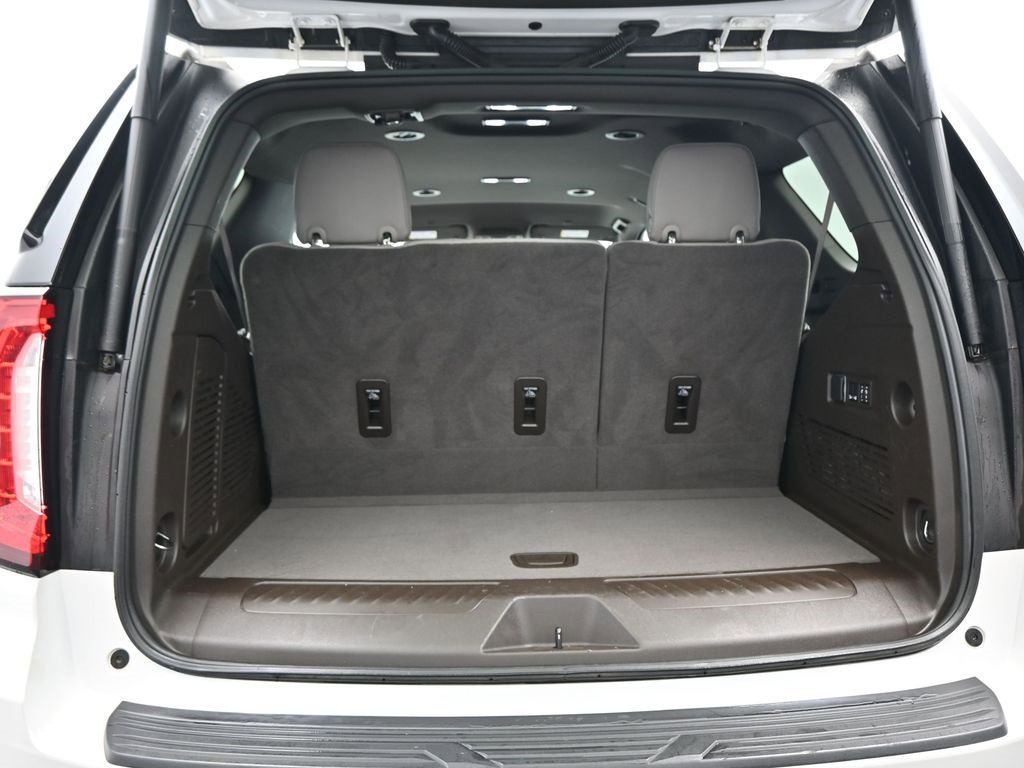 Certified 2024 GMC Yukon SLT w/ SLT Luxury Package image 26