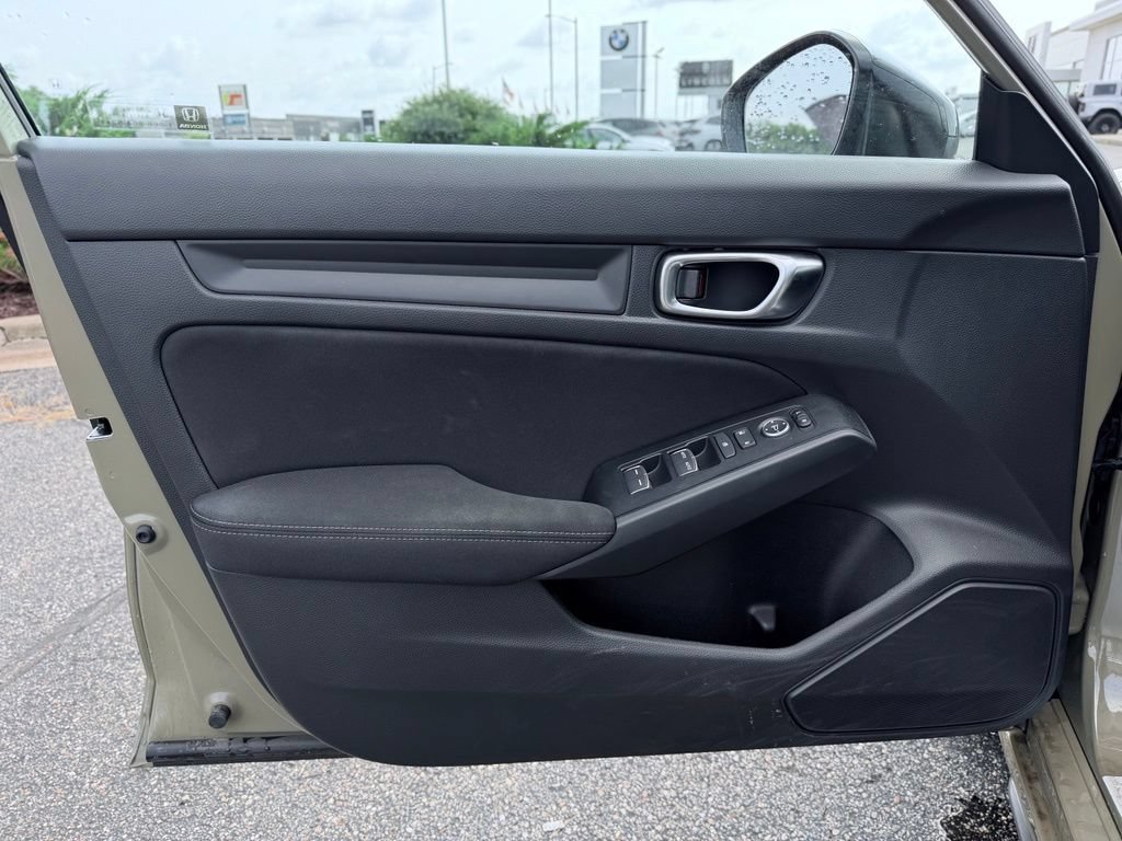 Used 2025 Honda Civic Sport image 10
