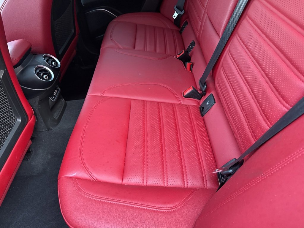 Used 2022 Alfa Romeo Stelvio Veloce image 45