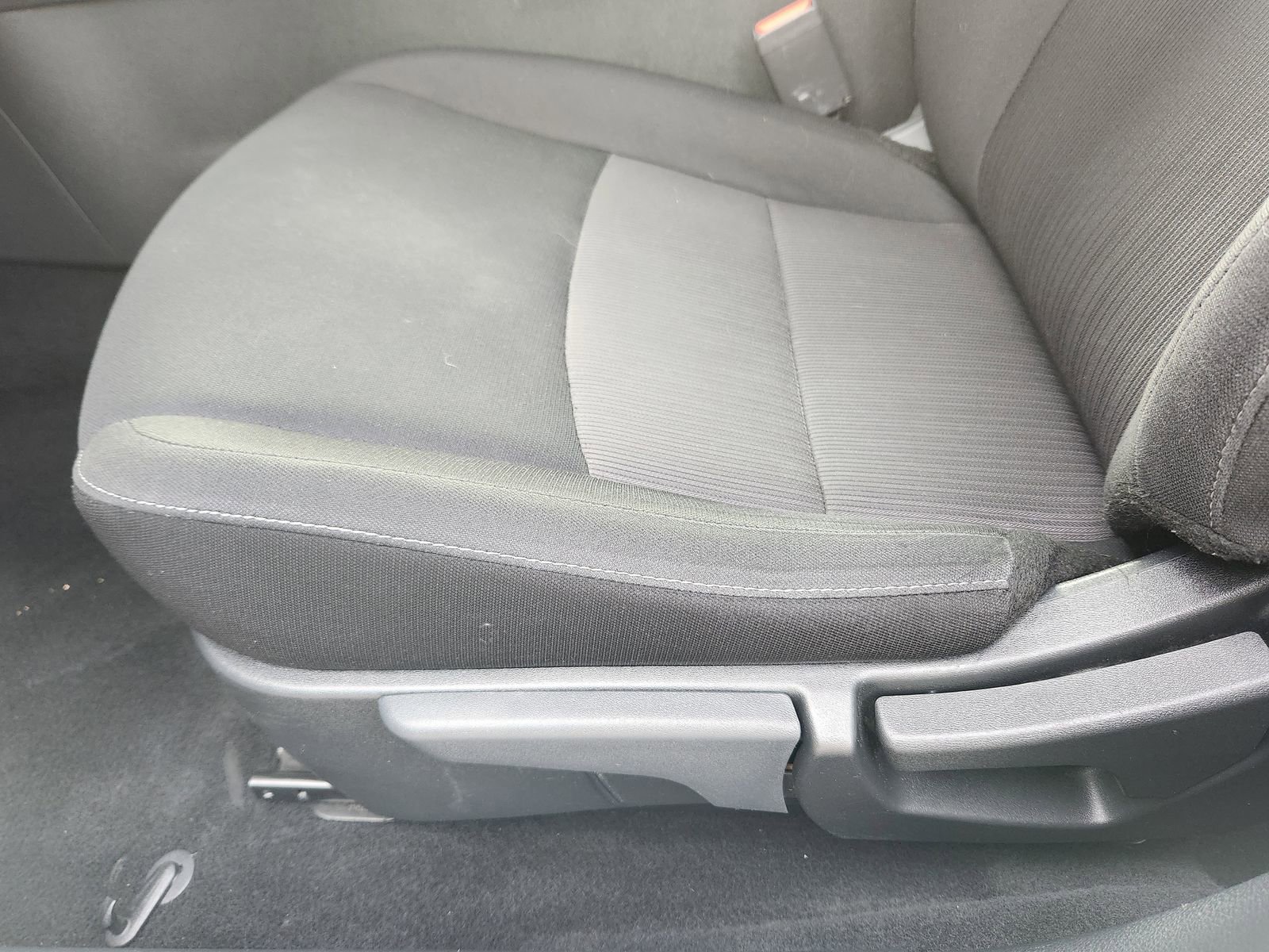 Used 2023 Nissan Sentra SV image 31