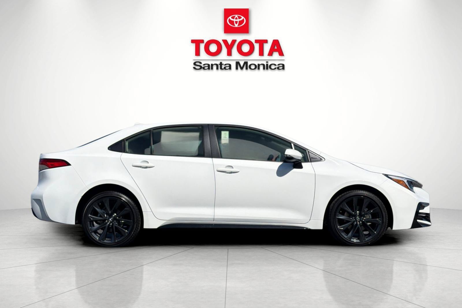 New 2027 Toyota Corolla SE FWD image 2