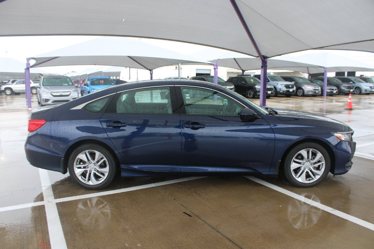 Used 2019 Honda Accord LX image 7