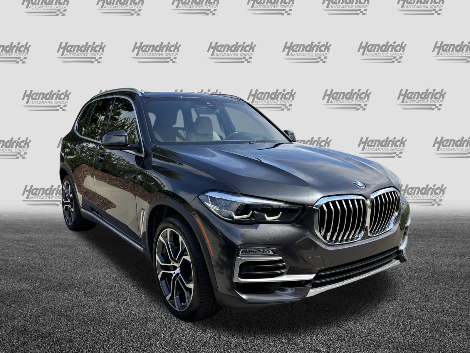 Used 2020 BMW X5 sDrive40i w/ Premium Package RWD image 2