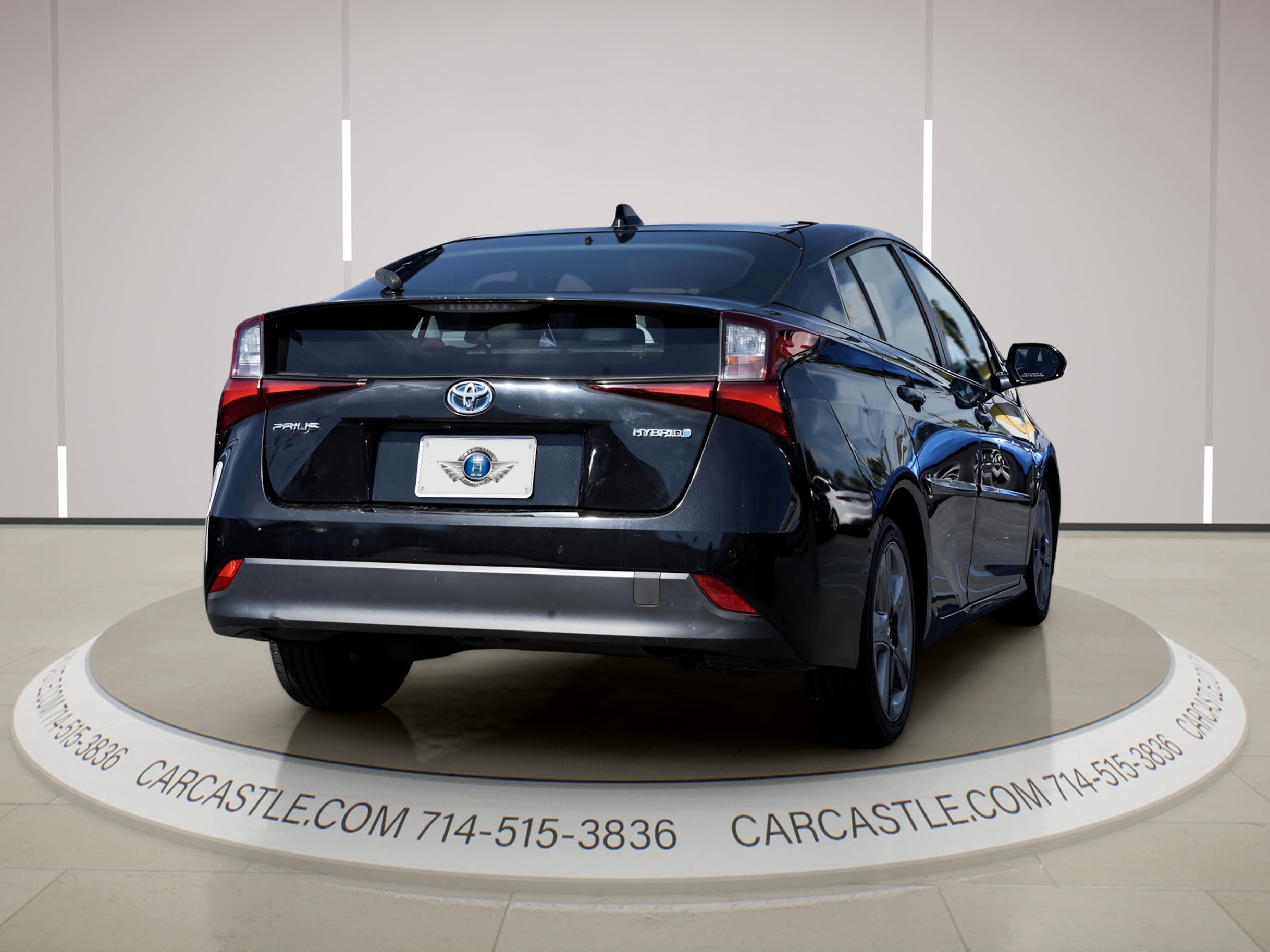 Used 2020 Toyota Prius XLE image 3