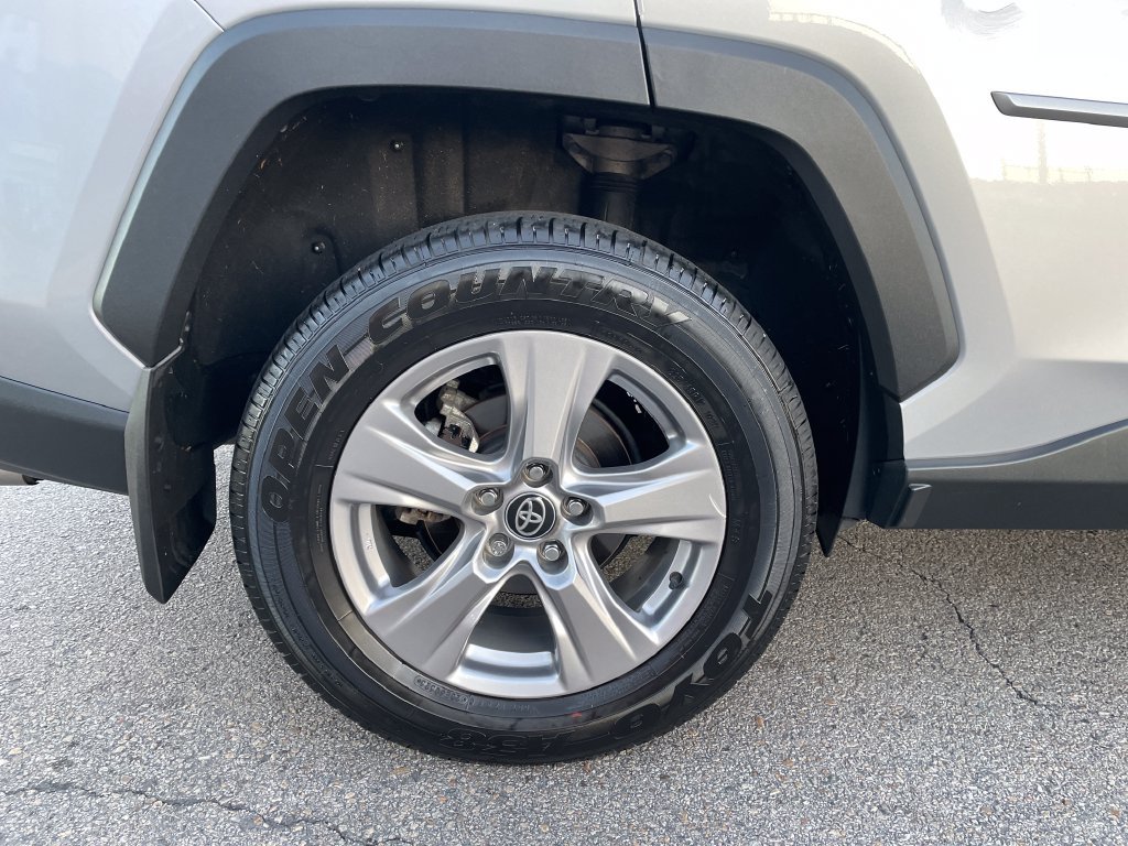 Used 2025 Toyota RAV4 XLE w/ Weather Package AWD/4WD image 12