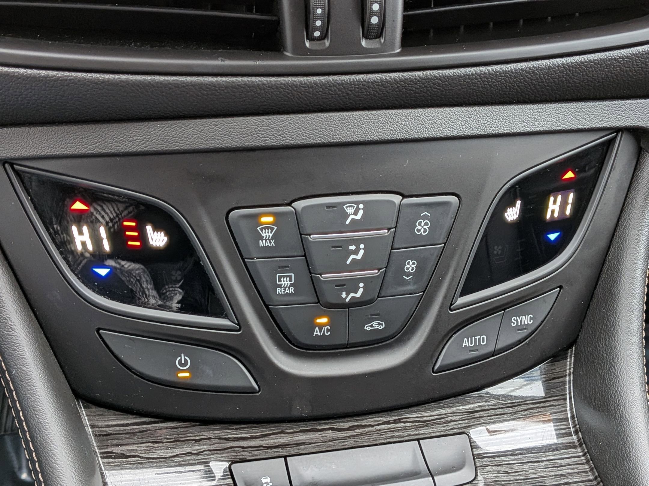 Used 2017 Buick Envision Premium image 21