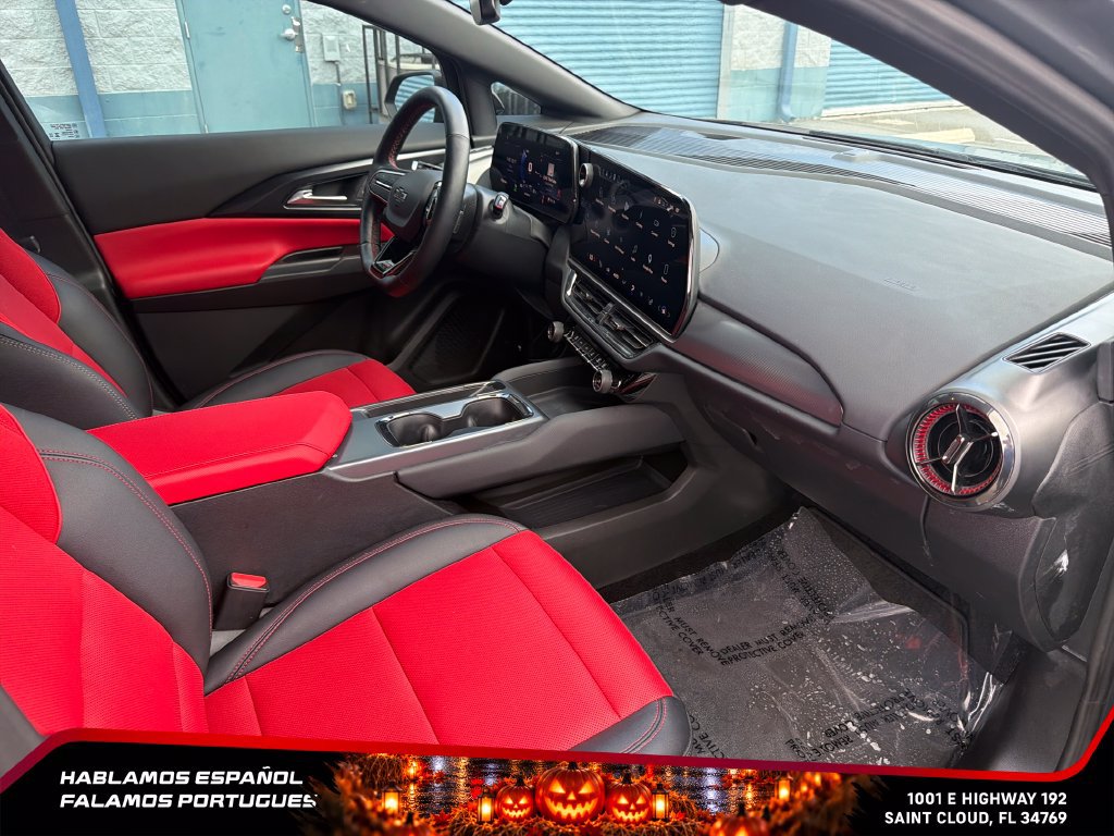Certified 2024 Chevrolet Equinox EV RS FWD image 34