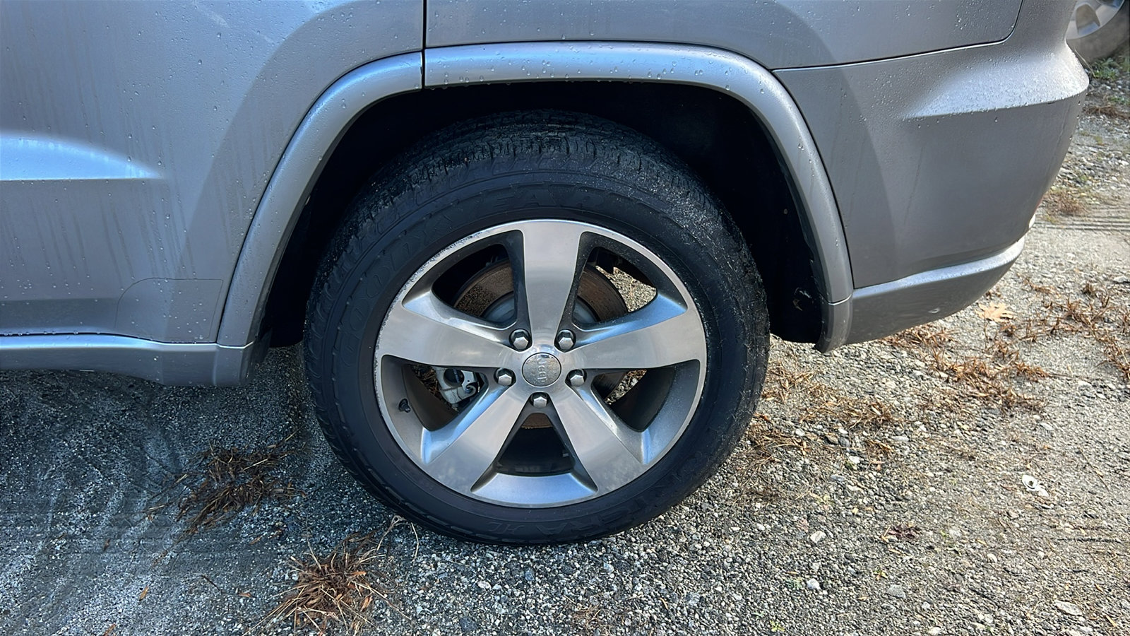 Used 2015 Jeep Grand Cherokee Overland w/ Advanced Technology Group image 12