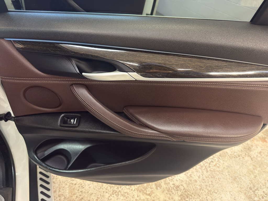 Used 2016 BMW X5 xDrive35i AWD/4WD image 25