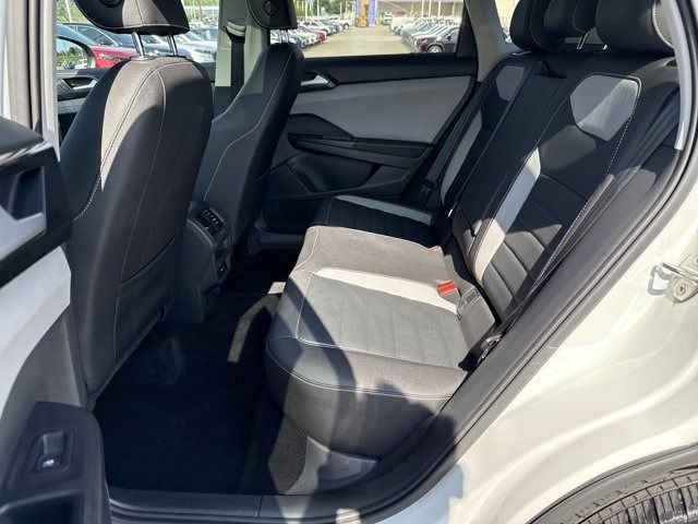 Used 2024 Volkswagen Taos SEL AWD/4WD image 22