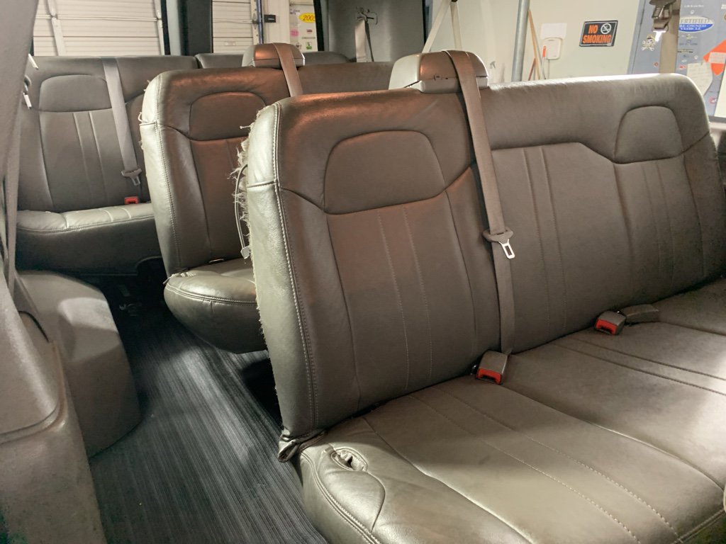 Used 2016 Chevrolet Express 3500 LS w/ Chrome Appearance Package image 31