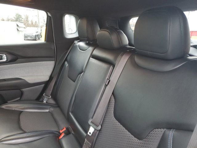 Used 2023 Jeep Compass Latitude image 30