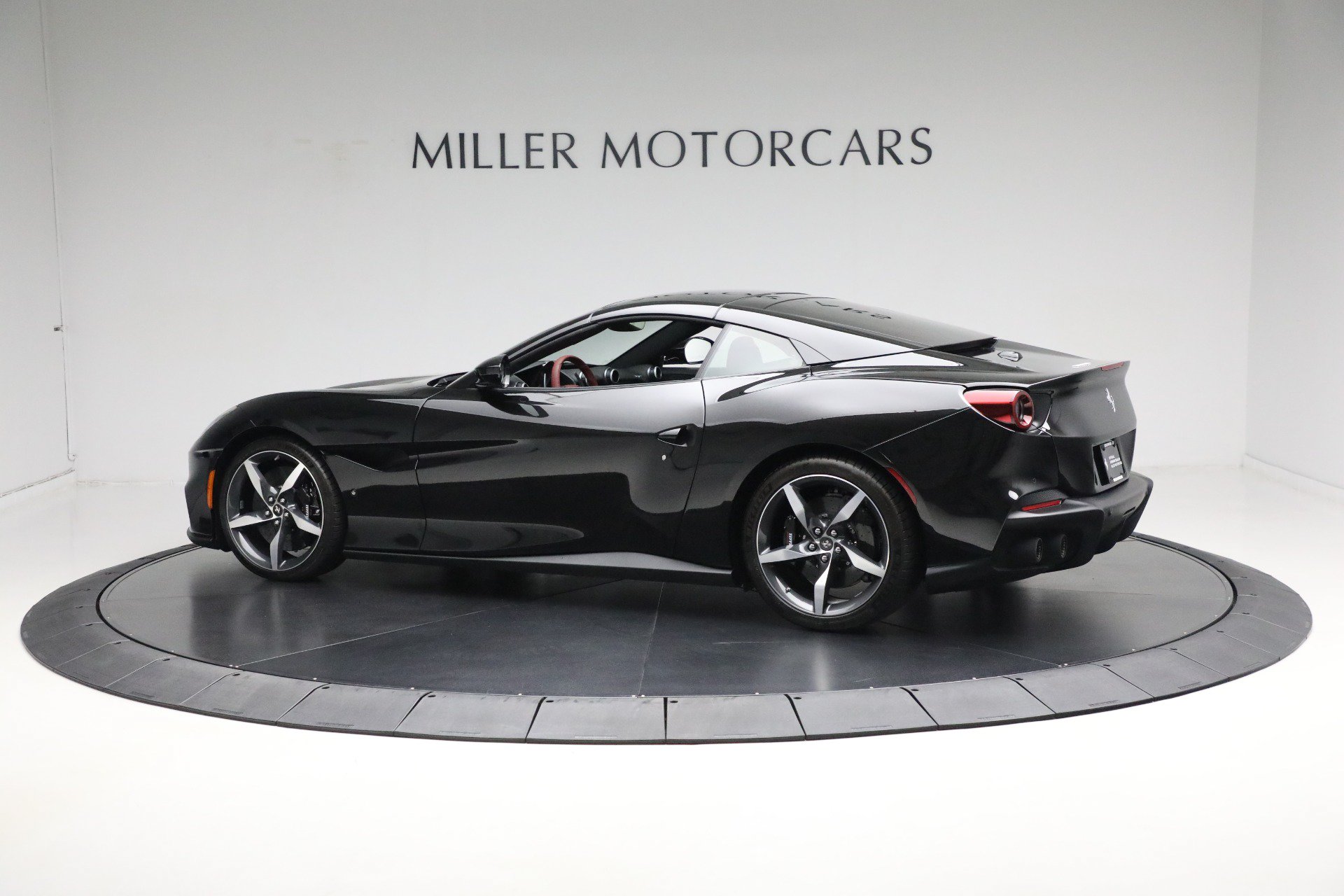 Certified 2023 Ferrari Portofino M RWD image 15