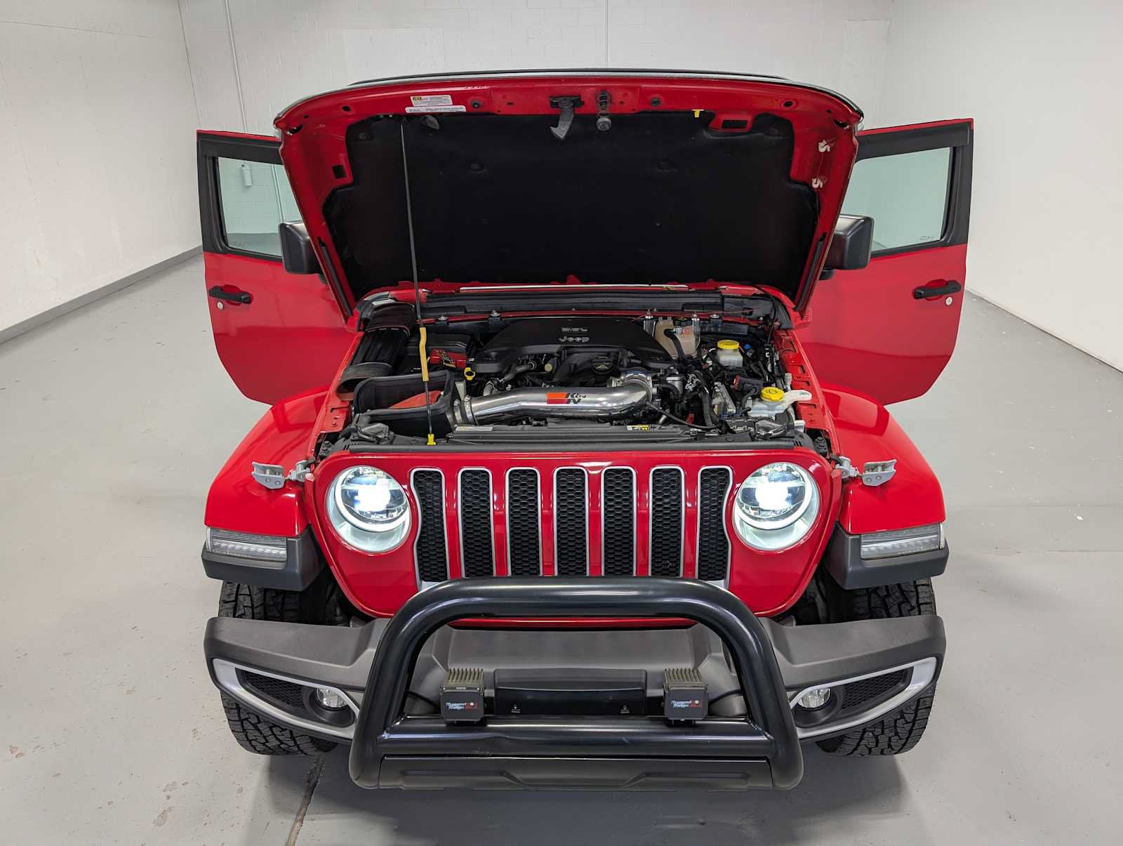 Used 2019 Jeep Wrangler Unlimited Sahara AWD/4WD image 16