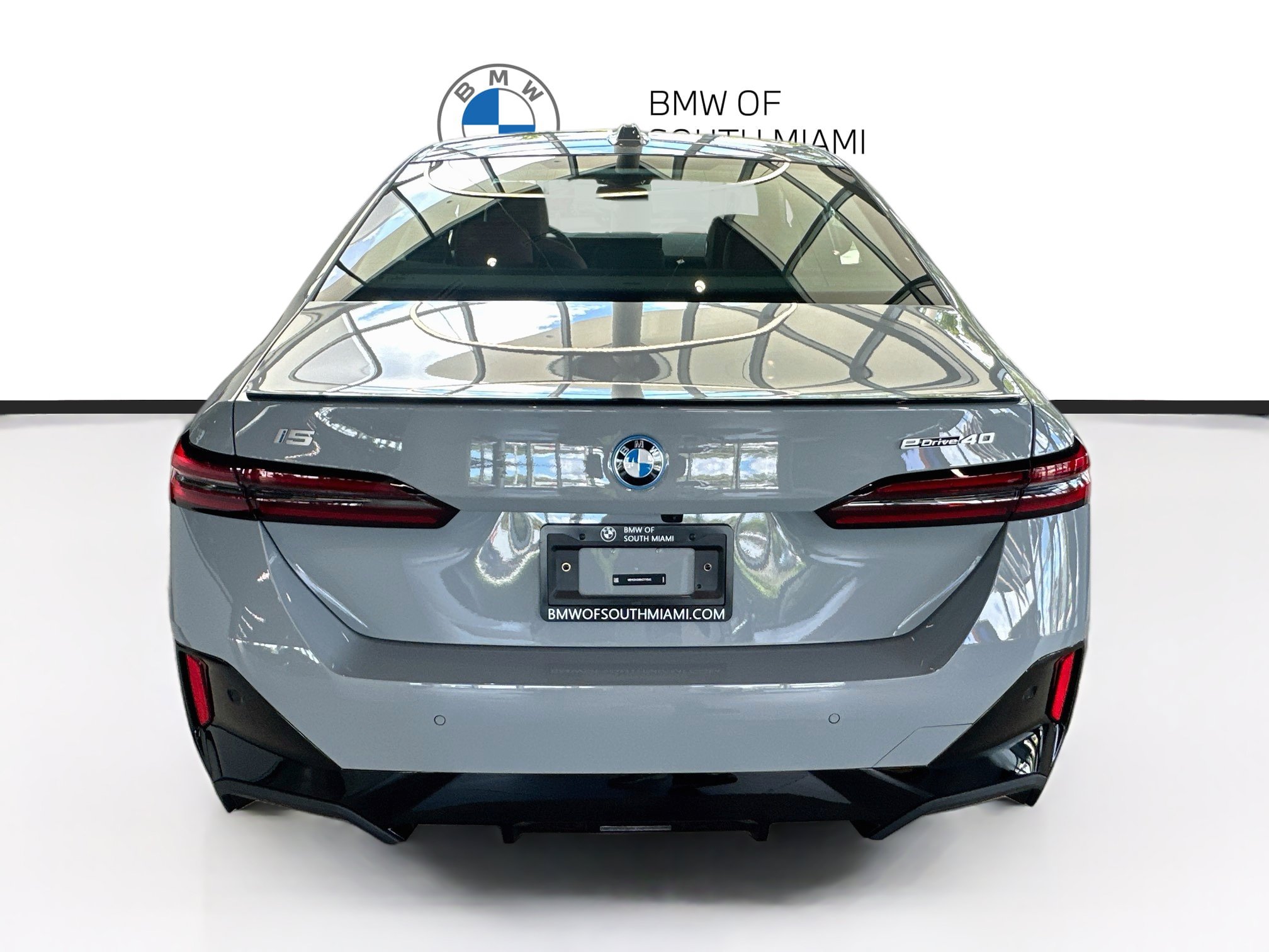 New 2027 BMW i5 eDrive40 w/ M Sport Package RWD image 5
