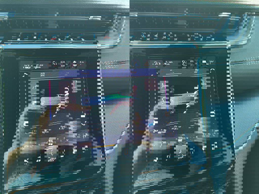 New 2025 Jeep Grand Cherokee L Altitude image 17