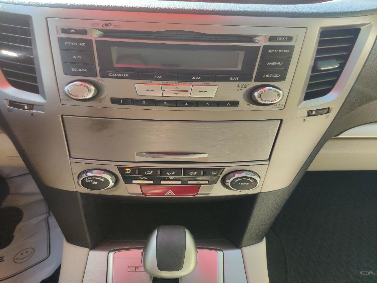 Used 2012 Subaru Outback 2.5i Premium AWD/4WD image 11