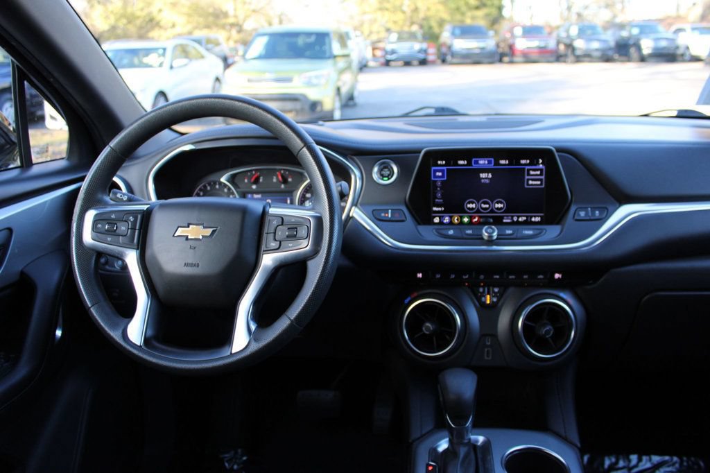 Used 2021 Chevrolet Blazer LT FWD image 12