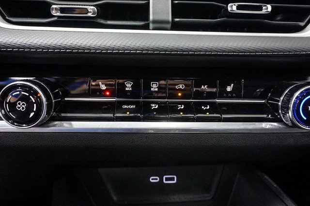 Used 2025 Chevrolet Equinox LT image 19