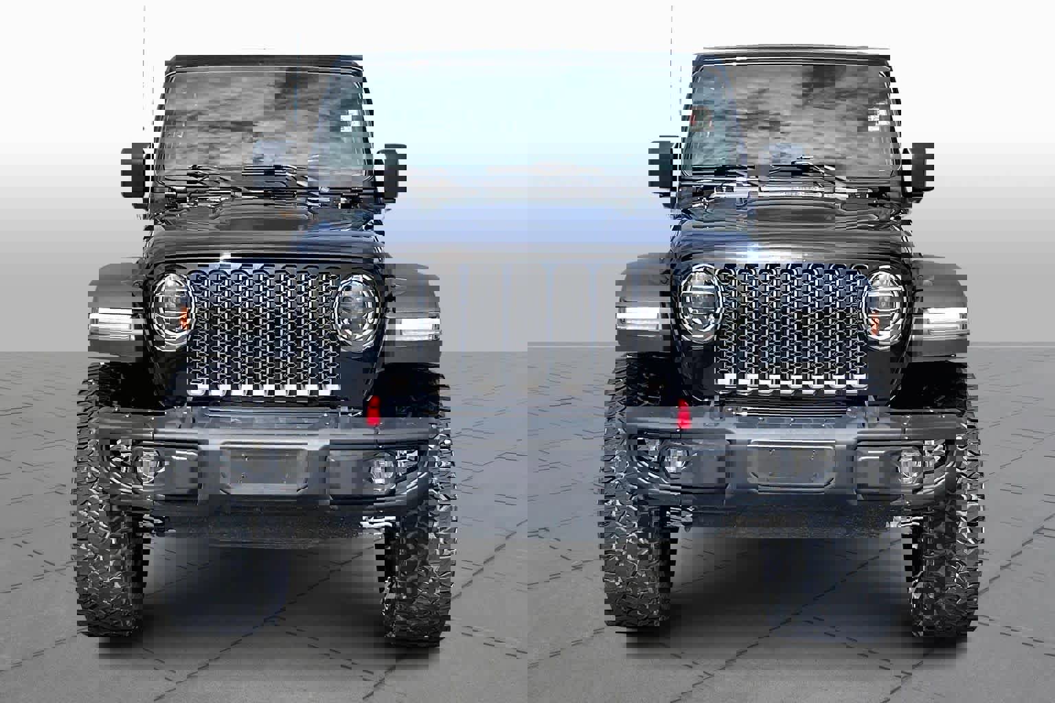 Used 2019 Jeep Wrangler Unlimited Rubicon w/ Dual Top Group image 4