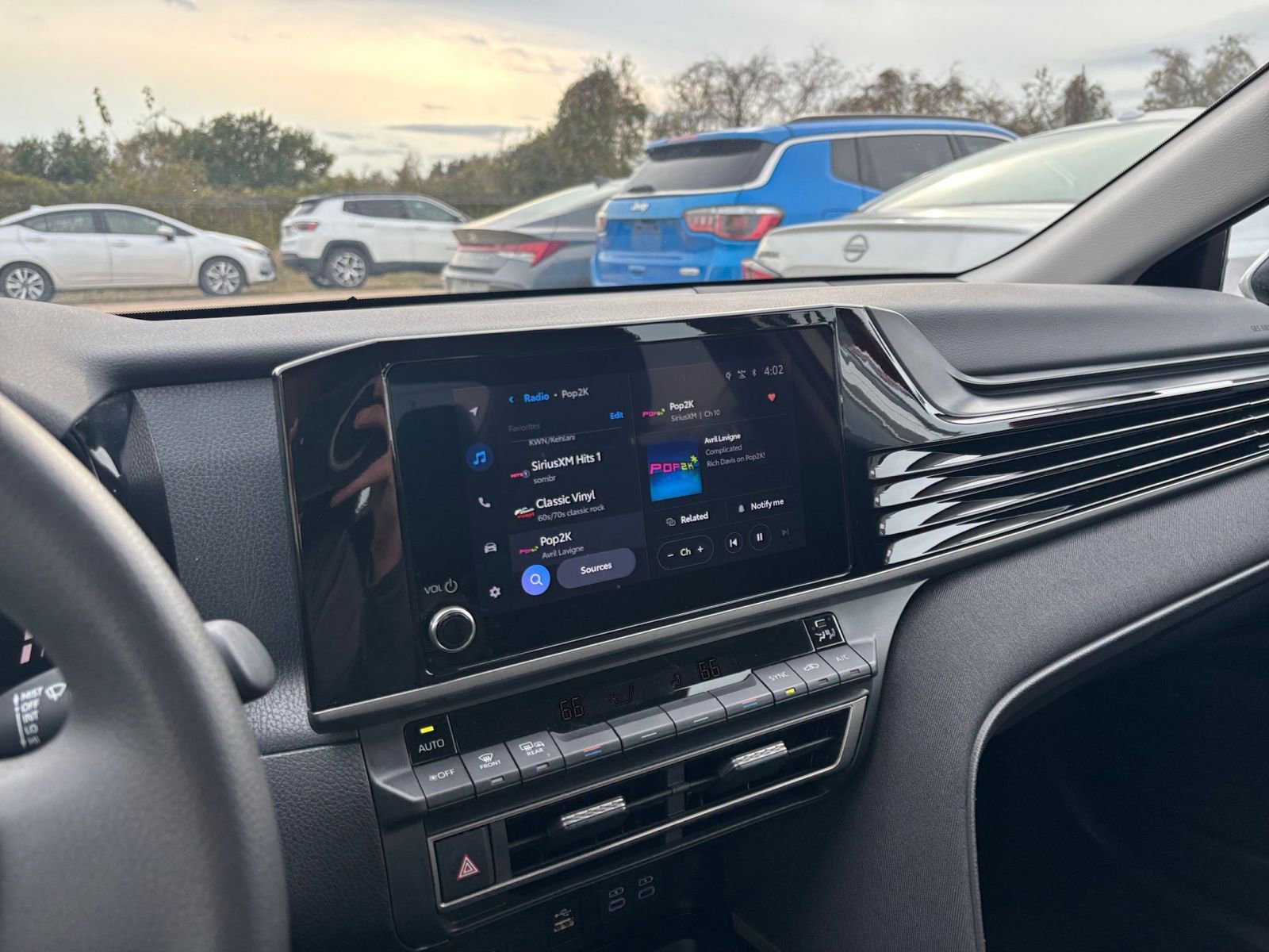 Used 2025 Toyota Camry LE image 21