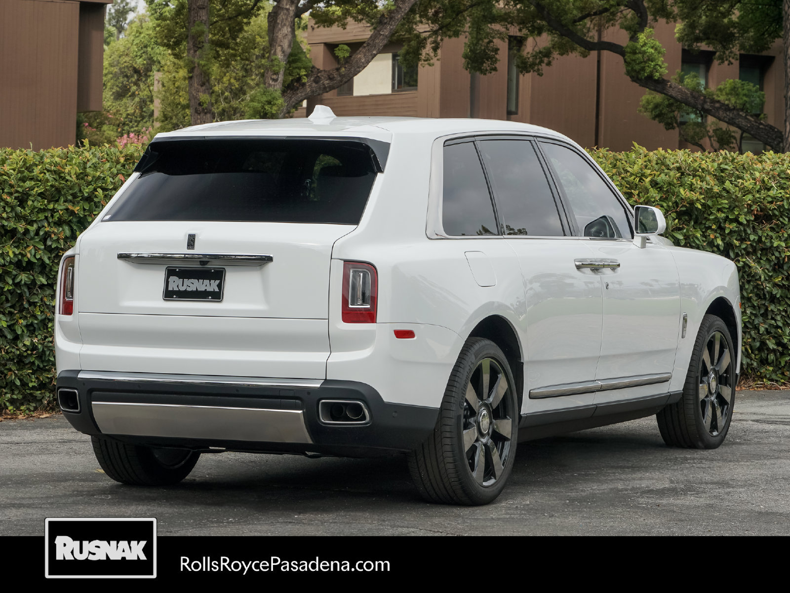 Certified 2019 Rolls-Royce Cullinan AWD/4WD image 6