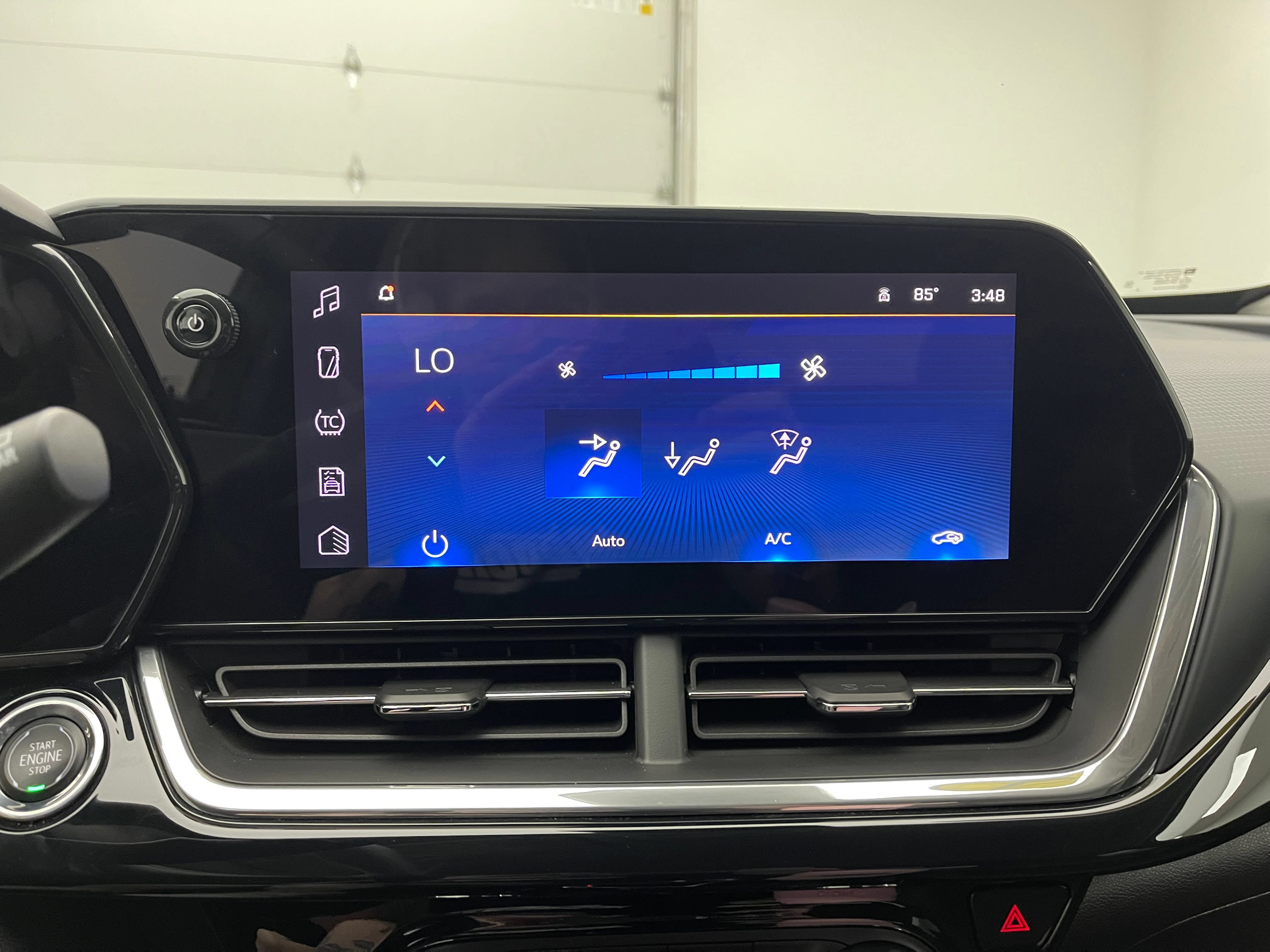 Used 2024 Chevrolet Trax ACTIV w/ Driver Confidence Package FWD image 25