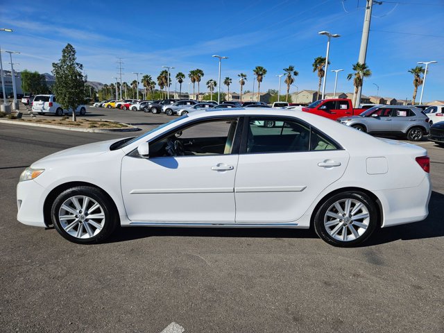 Used 2014 Toyota Camry XLE FWD image 8