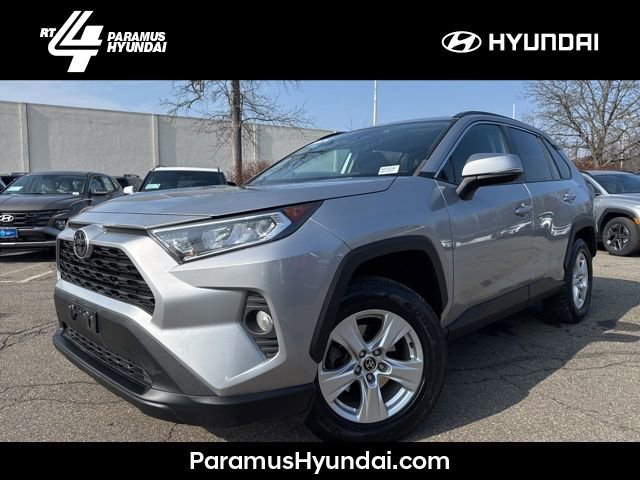Used 2021 Toyota RAV4 XLE image 1