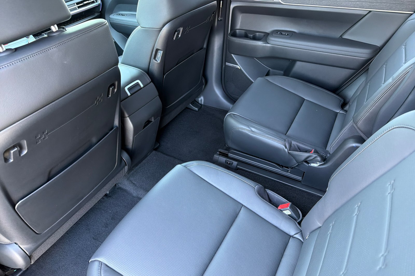 New 2026 Hyundai Santa Fe Limited AWD/4WD image 13