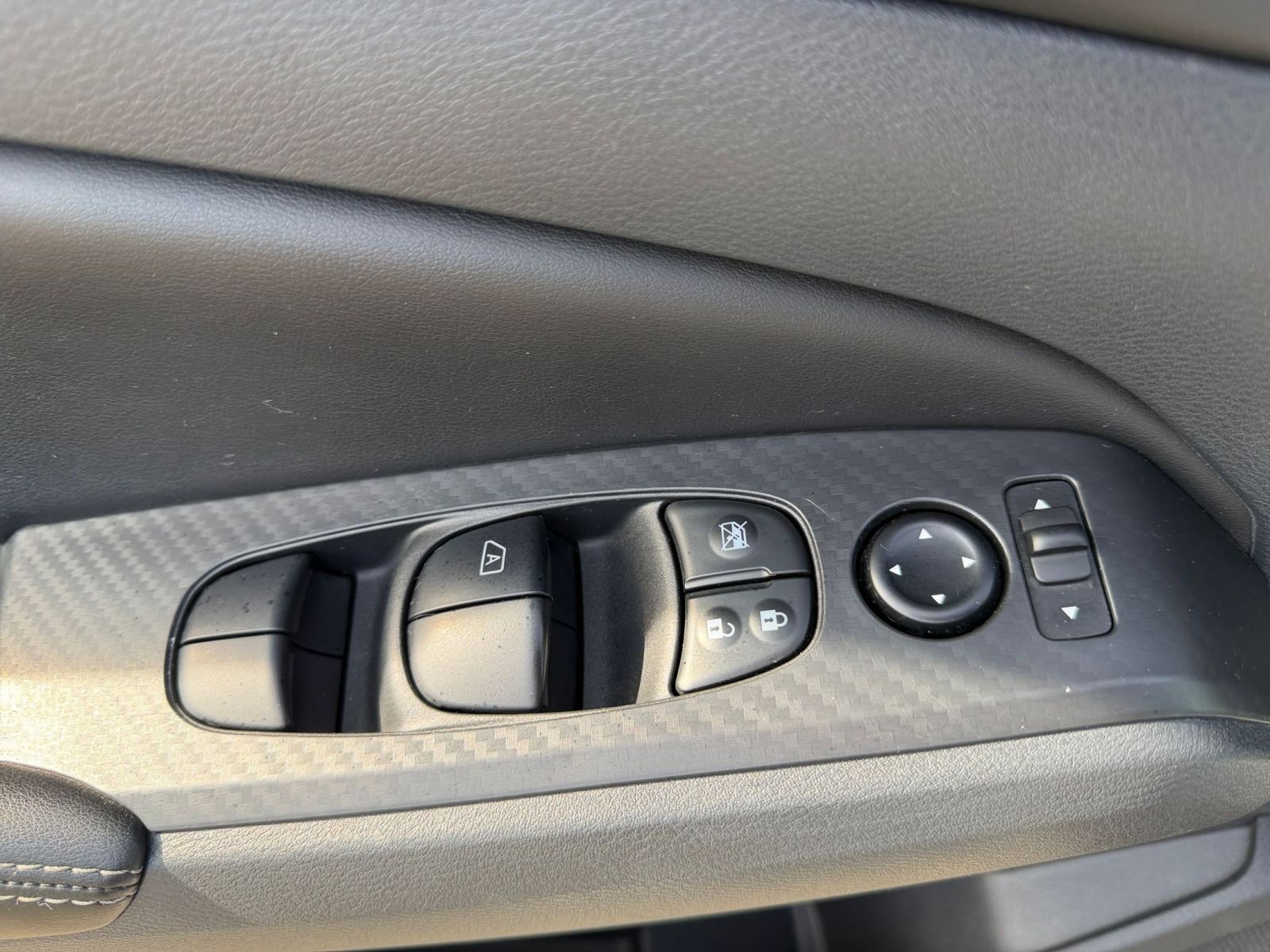 Used 2025 Nissan Altima 2.5 SV image 20