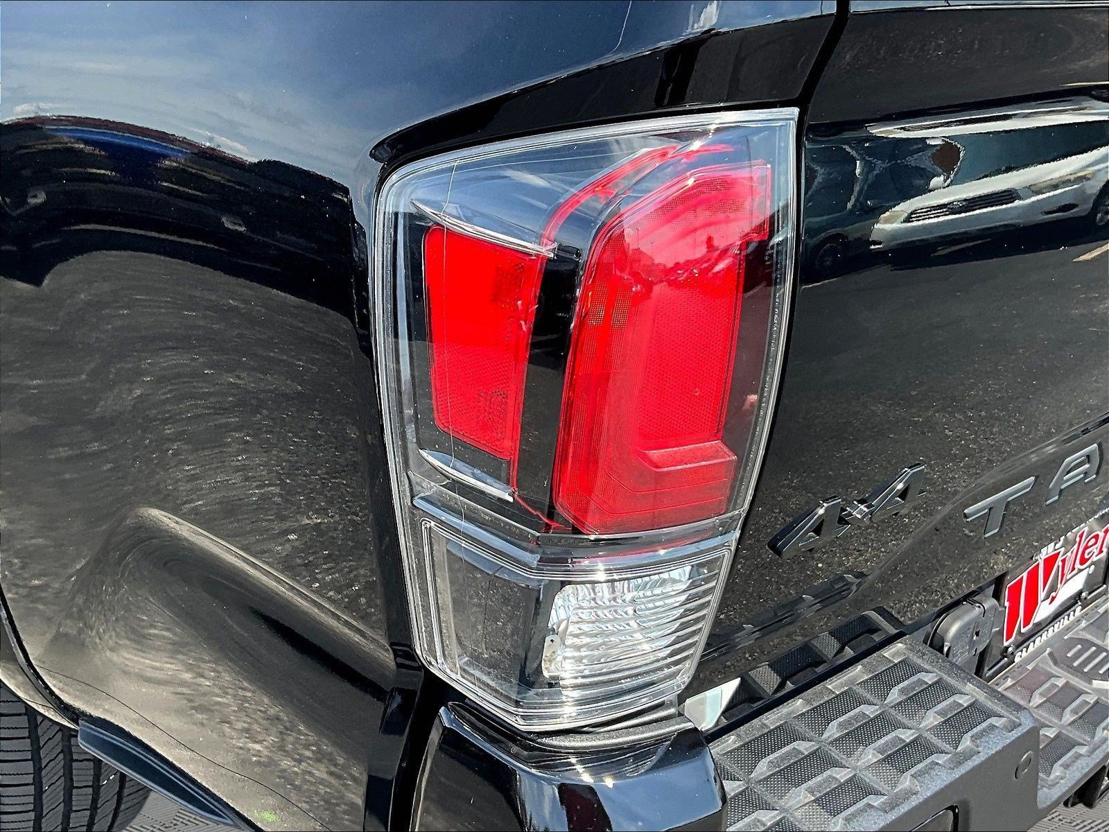 Used 2023 Toyota Tacoma Limited w/ Nightshade Package AWD/4WD image 23