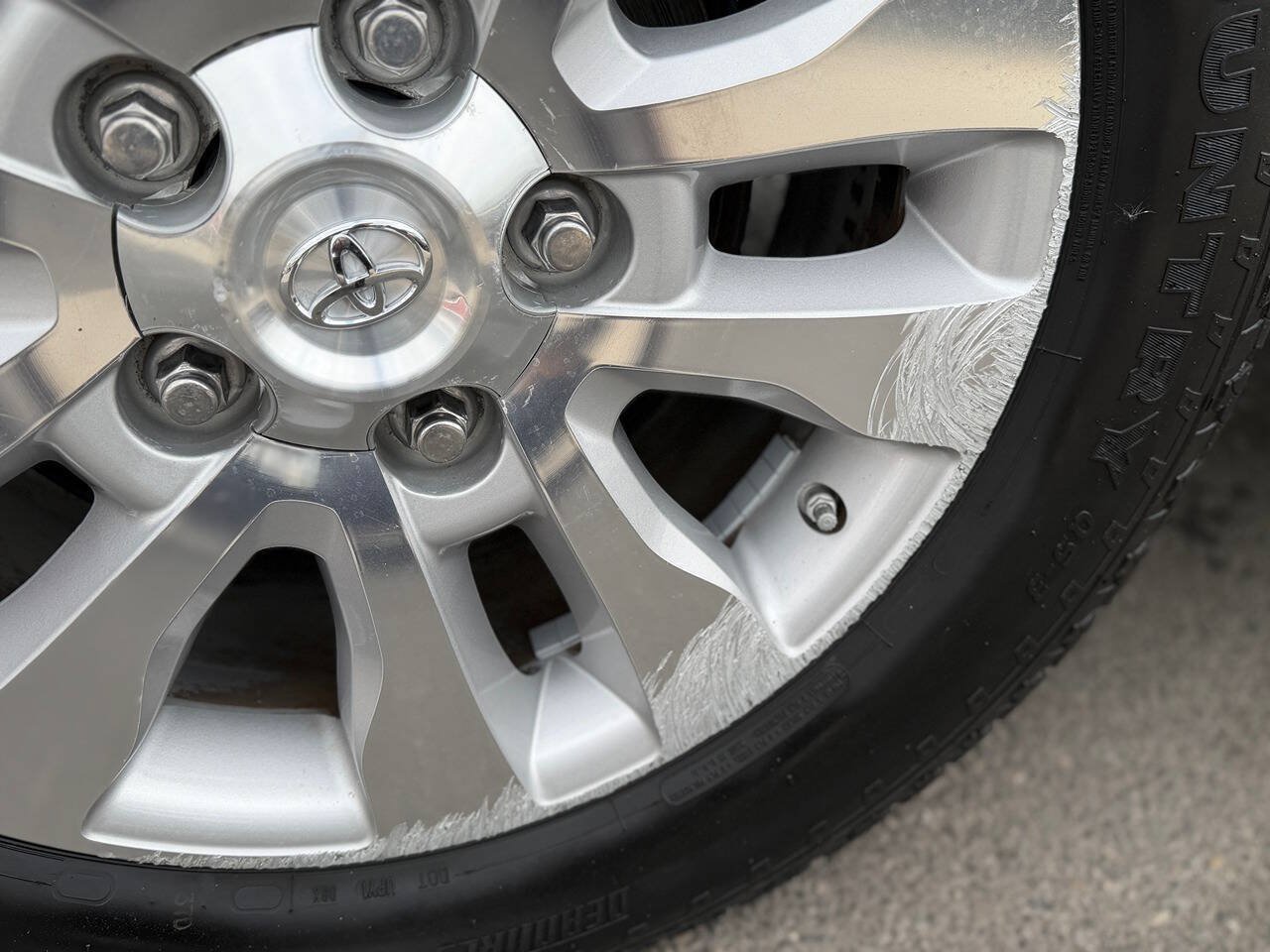 Used 2015 Toyota Sequoia Platinum AWD/4WD image 57