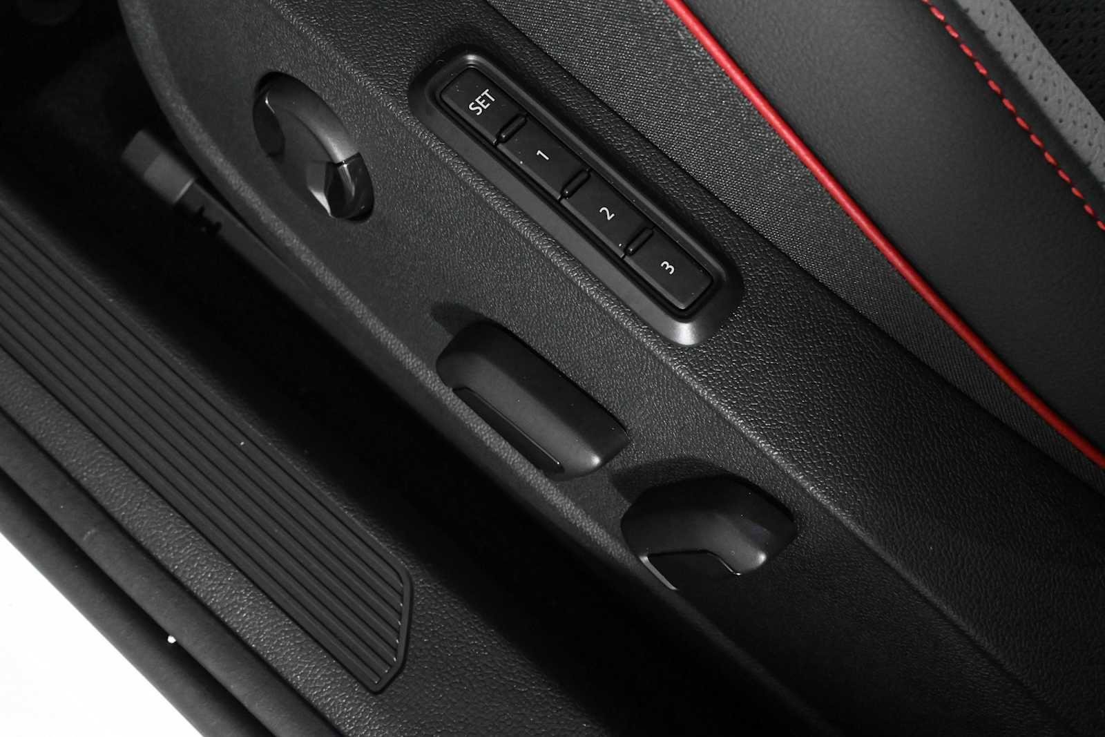 New 2026 Volkswagen GTI SE FWD image 21