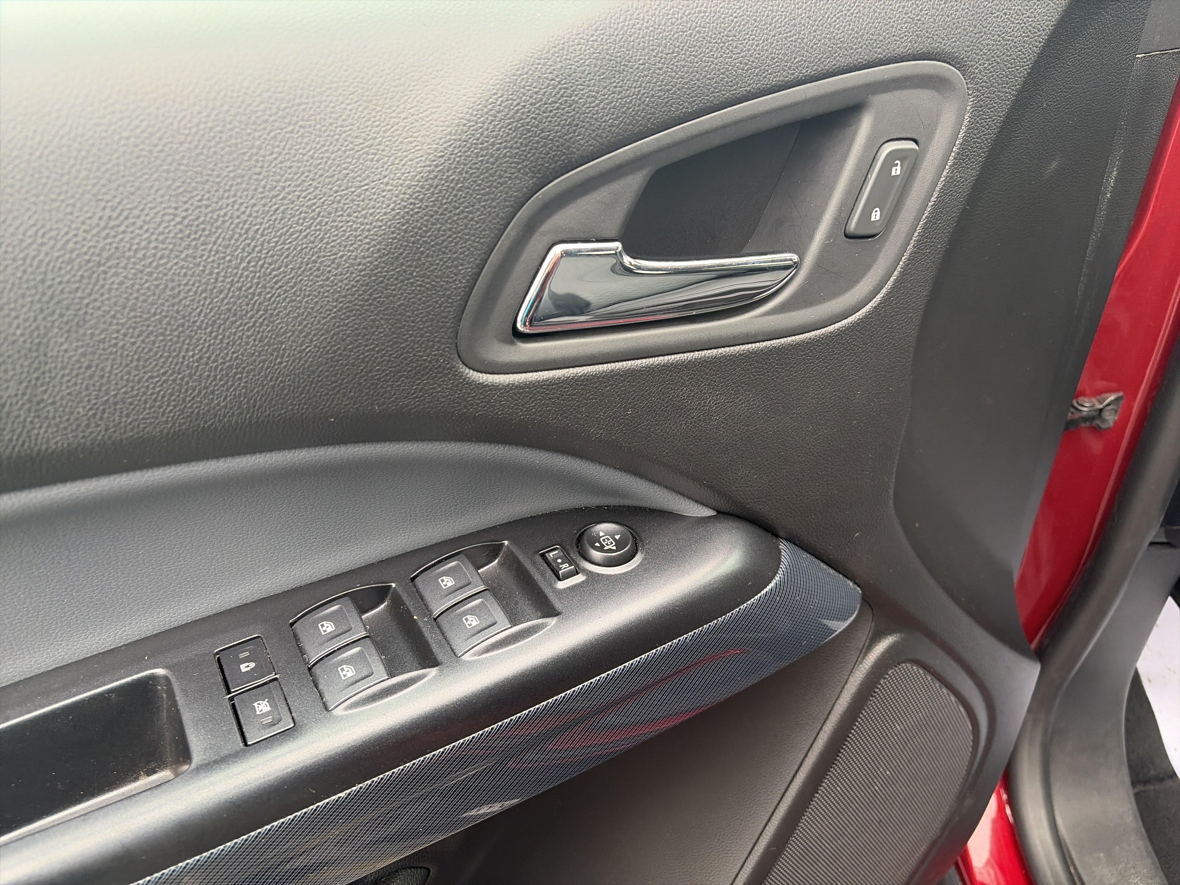 Used 2021 Chevrolet Colorado Z71 AWD/4WD image 18